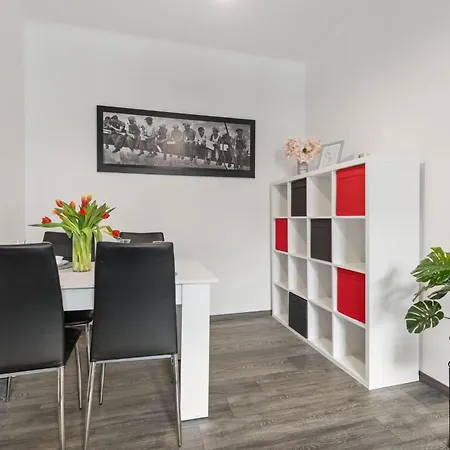 דירה Air Conditioned 5 Min To Railway Station - Old Town ברטיסלאבה