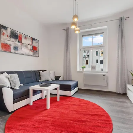 Air Conditioned 5 Min To Railway Station - Old Town * ברטיסלאבה