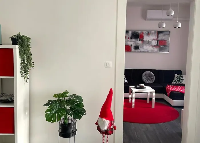 Air Conditioned 5 Min To Railway Station - Old Town *